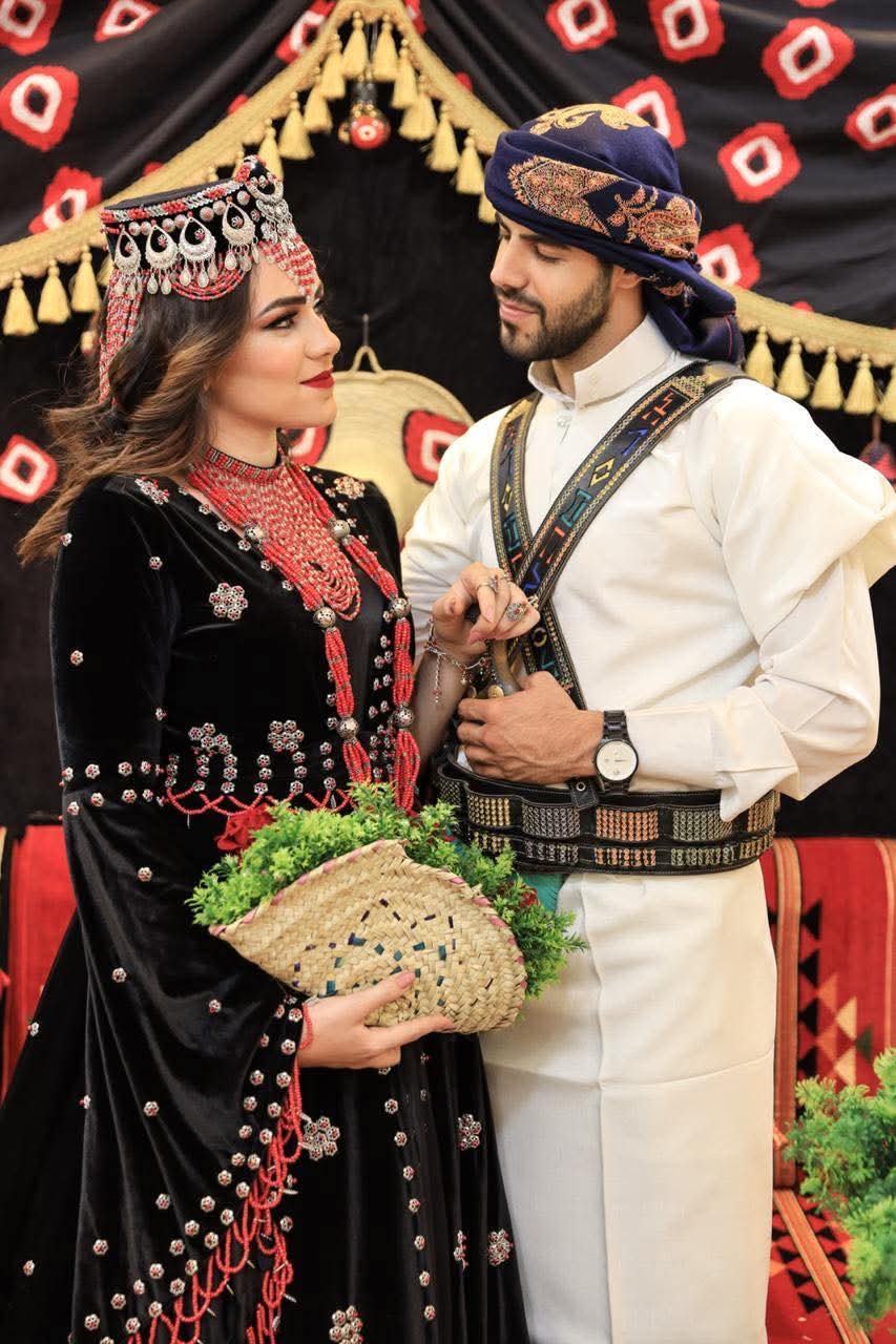 إطلالة تراثية تليق بالملوك